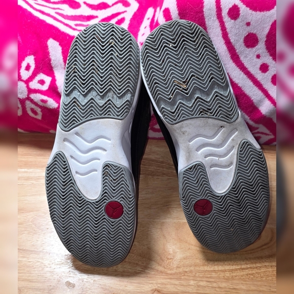 Used Jordan Men's Max Aura 2 Sneakers - Picture 12 of 12